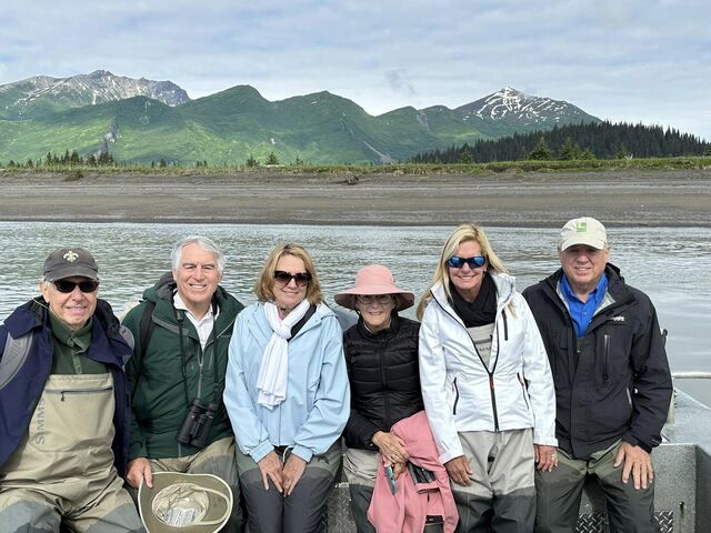 grizzly bear viewing alaska