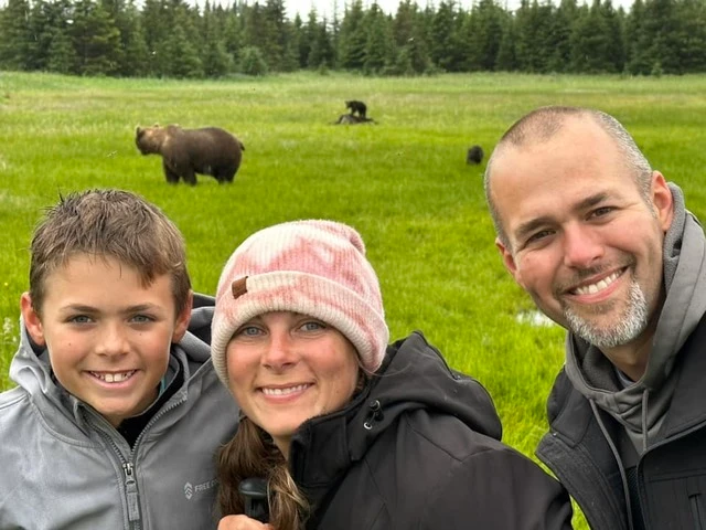 bear viewing in alaska